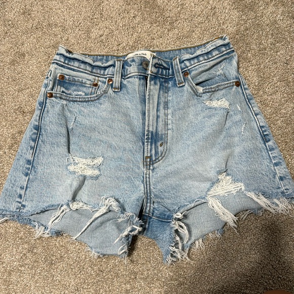 Abercrombie & Fitch Pants - Abercrombie and fitch high rise mom shorts